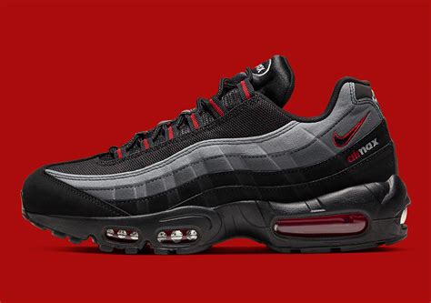 nike air max 95s logo